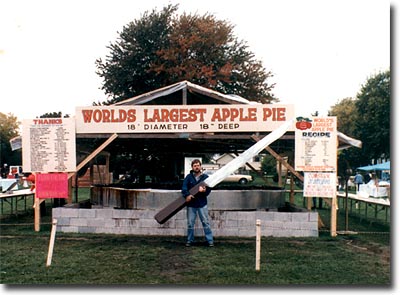 World's Largest Apple Pie